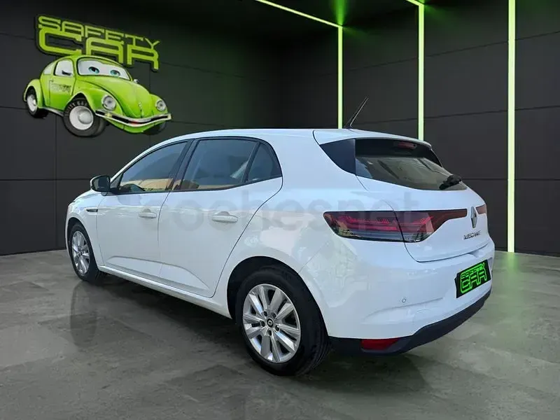 Usado Renault Mégane II Equilibre 115 CV (84 kW) 2023 Blanco Berlina