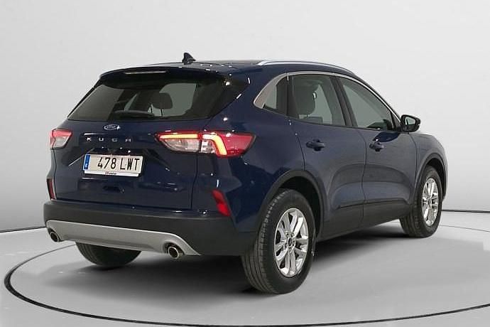 Begagnad Ford Kuga Titanium 150 HK (110 kW) 2022 SUV
