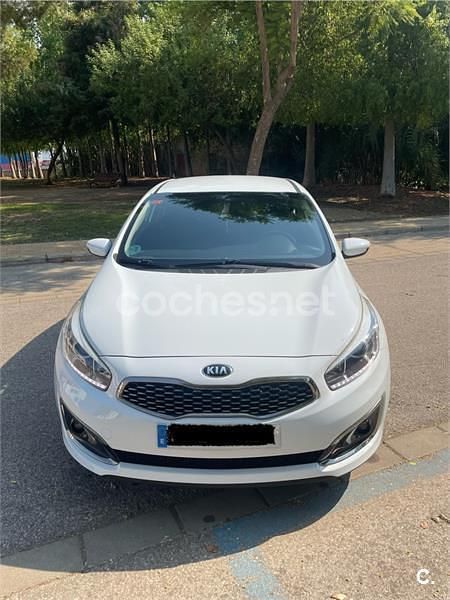 Blanco Usado 2017 Kia ProCeed Utilitario | 15.000 € (Un poco caro) - Imagen 1/4