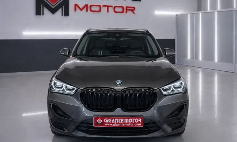 Usado BMW X1 Sport Line 116 CV (85 kW) 2021 Gris SUV