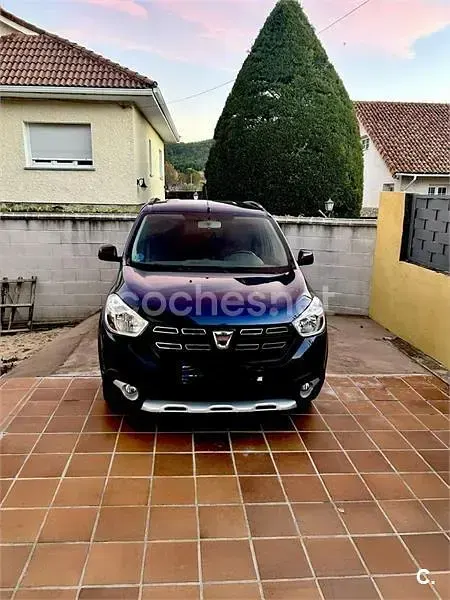 Usado Dacia Lodgy 102 CV (75 kW) 2019 Azul Monovolumen