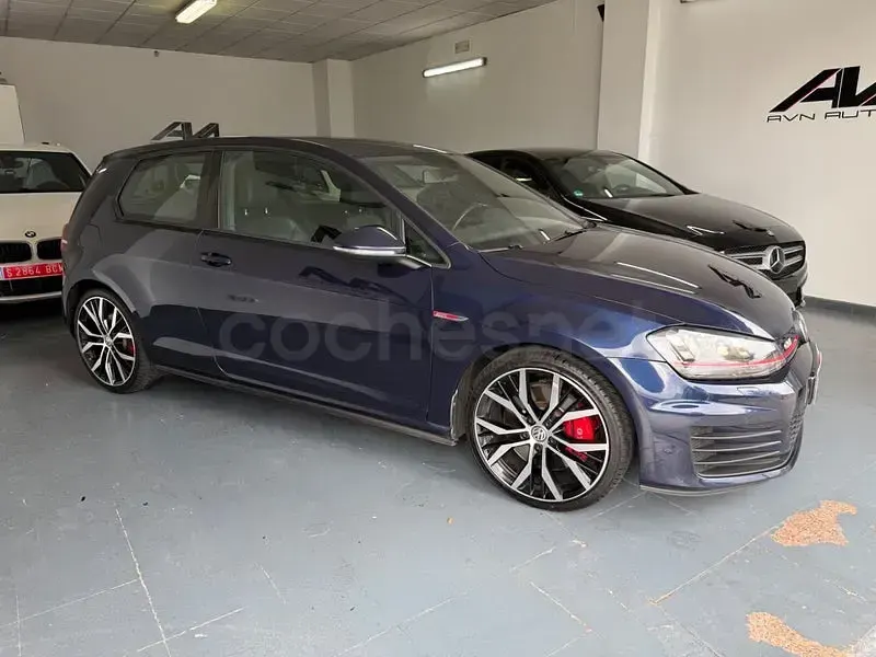 Usado VW Golf VII GTI 230 CV (169 kW) 2015 Azul Berlina