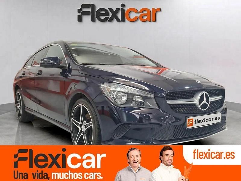 Azul Usado 2017 Mercedes CLA200 Shooting Brake Familiar | 15.990 € (Buen precio) - Imagen 1/4