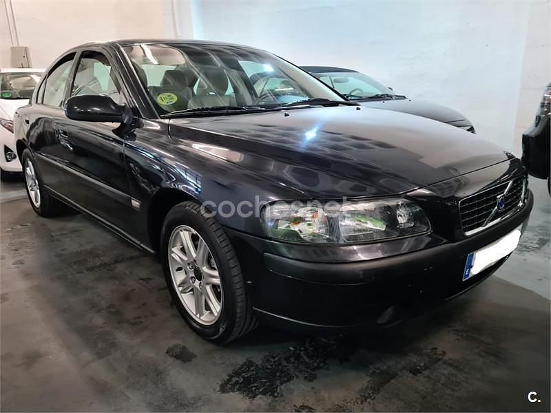 Usado Volvo S60 140 CV (102 kW) 2002 Azul Berlina