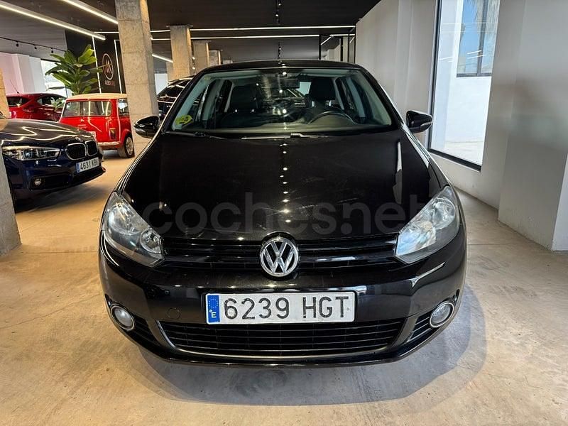 Usado VW Golf VII Advance 105 CV (77 kW) 2012 Negro Berlina