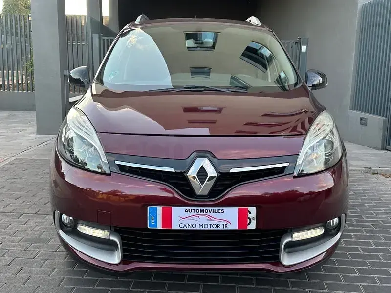 Używany Renault Grand Scénic IV LIMITED 130 KM (95 kW) 2016 Czerwony Minivan