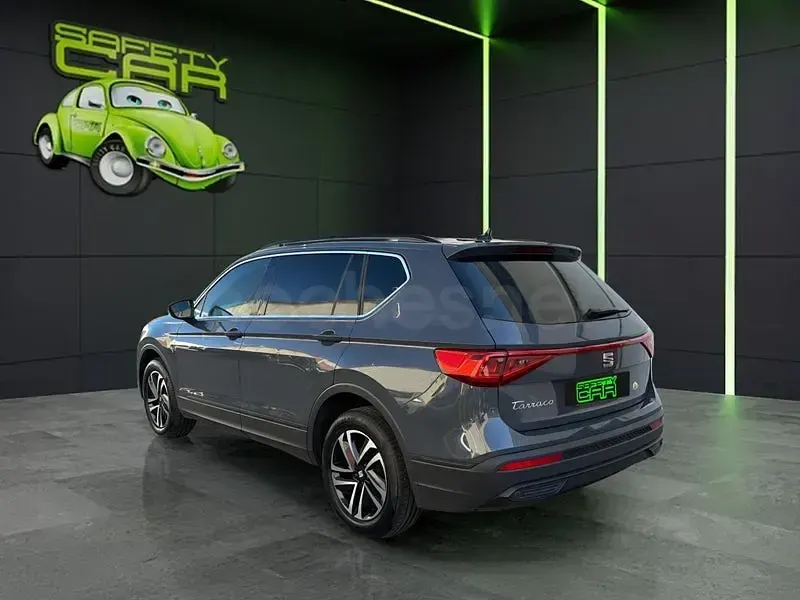 Usado Seat Tarraco Style 150 CV (110 kW) 2022 Gris / plata SUV