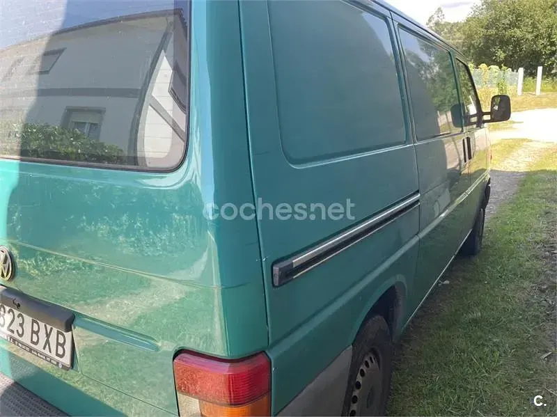 Usado VW T4 68 CV (50 kW) 2002 Verde Van