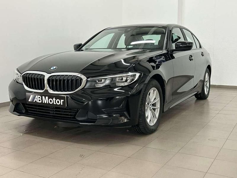 Negro Usado 2022 BMW 318 Comfort Edition Berlina | 28.900 € (Super precio) - Imagen 1/4
