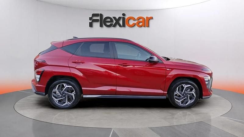 Usado Hyundai Kona N Line 120 CV (88 kW) 2023 Rojo SUV