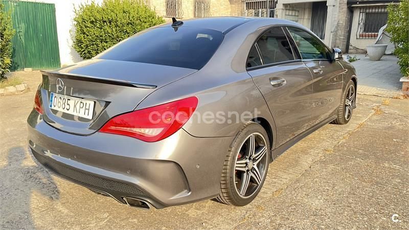 Usado Mercedes CLA250 218 CV (160 kW) 2016 Gris / plata Berlina