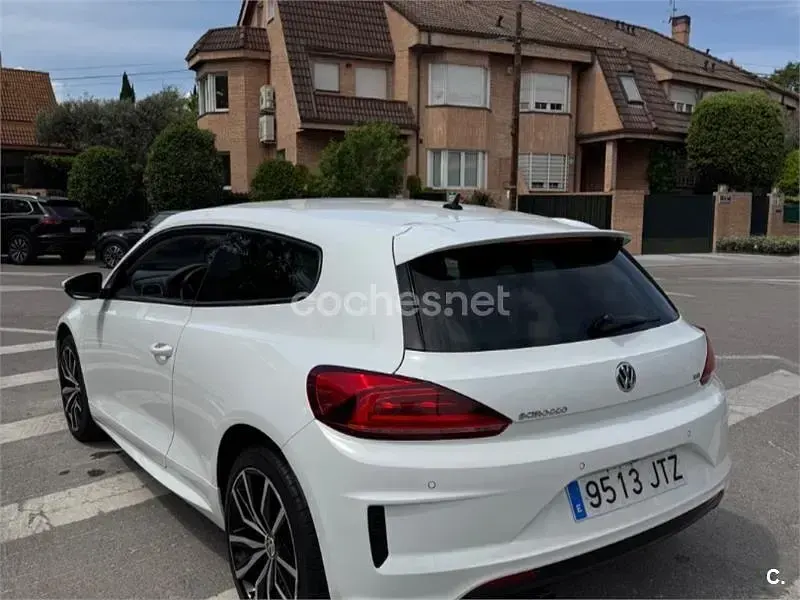 Usado VW Scirocco R-line 125 CV (91 kW) 2016 Blanco Coupe