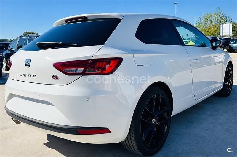 Usado Seat Leon FR 180 CV (132 kW) 2016 Blanco Berlina