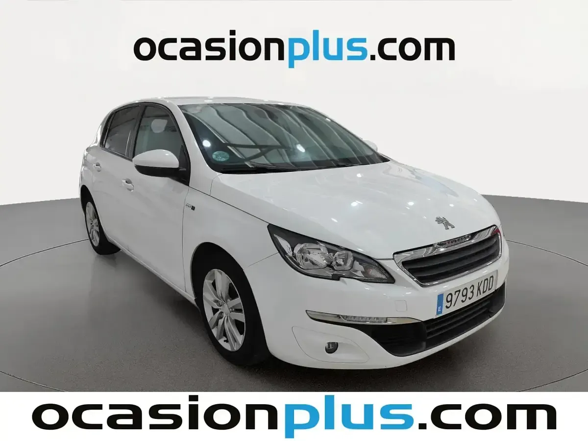 Usado Peugeot 308 Style 120 CV (88 kW) 2017 Blanco