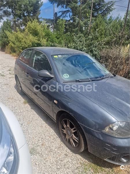 Gris / plata Usado 2007 Seat Ibiza Reference Berlina | 1500 € (Super precio) - Imagen 1/4