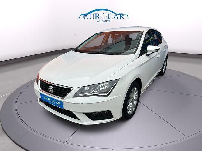 Usado Seat Leon Style 115 CV (84 kW) 2018 Blanco Berlina