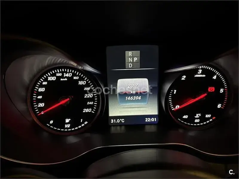 Usado Mercedes GLC250 AMG line 204 CV (150 kW) 2016 Gris / plata SUV