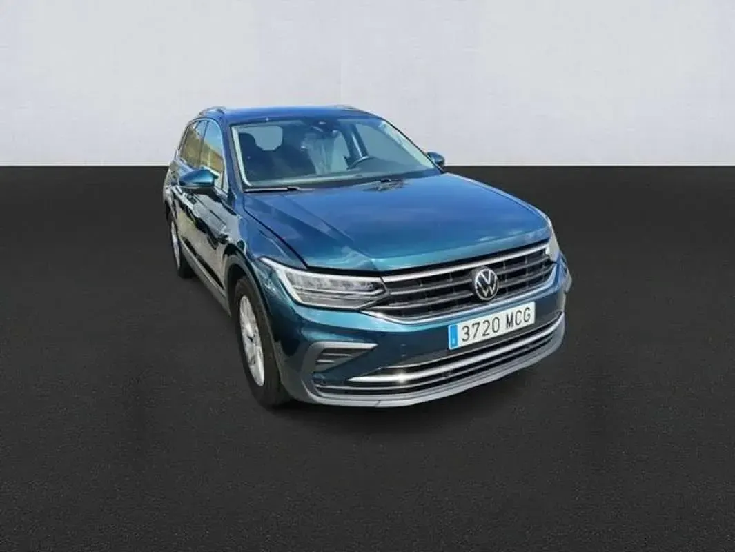 Usado VW Tiguan Life 245 CV (180 kW) 2022 Azul SUV