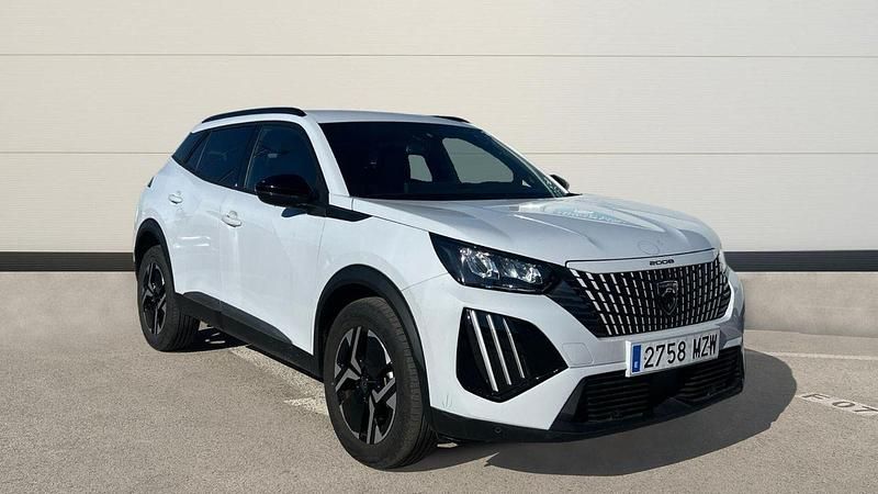 Usado Peugeot 2008 Allure 145 CV (106 kW) 2025 Blanco SUV