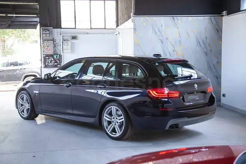 Usado BMW 525 Shadowline 218 CV (160 kW) 2015 Azul Familiar
