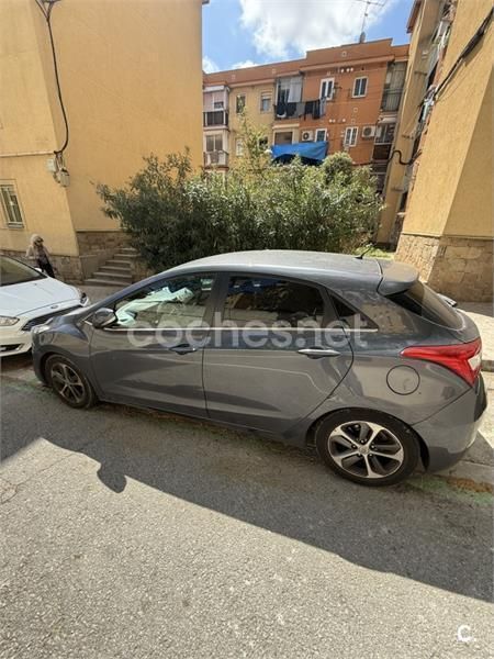 Gris / plata Usado 2016 Hyundai i30 GO! Berlina | 10.000 € (Precio justo) - Imagen 1/4
