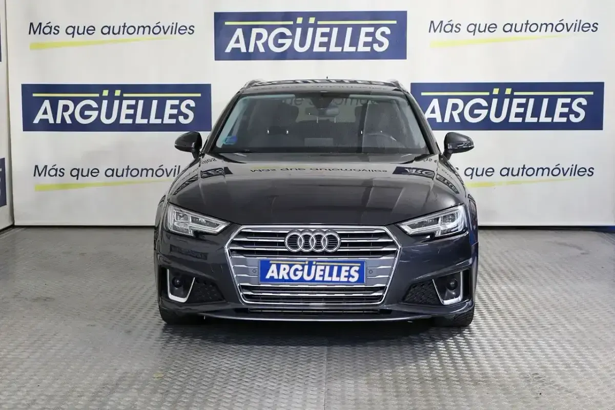 Usado Audi A4 S-Line 170 CV (125 kW) 2020 Gris Berlina
