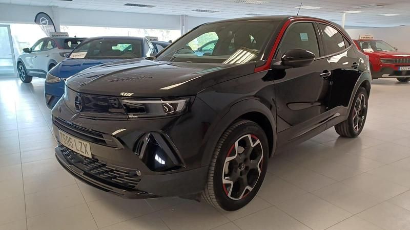 Negro Usado 2022 Opel Mokka GS Line SUV | 17.900 € (Un poco caro) - Imagen 1/4