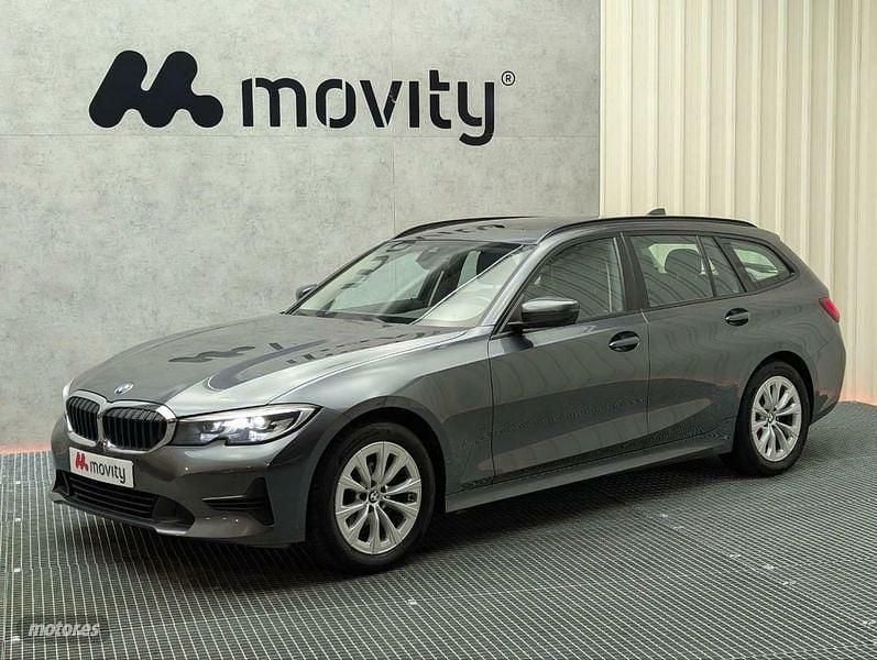 Gris Usado 2022 BMW 318 Comfort Edition Familiar | 24.990 € - Imagen 1/4