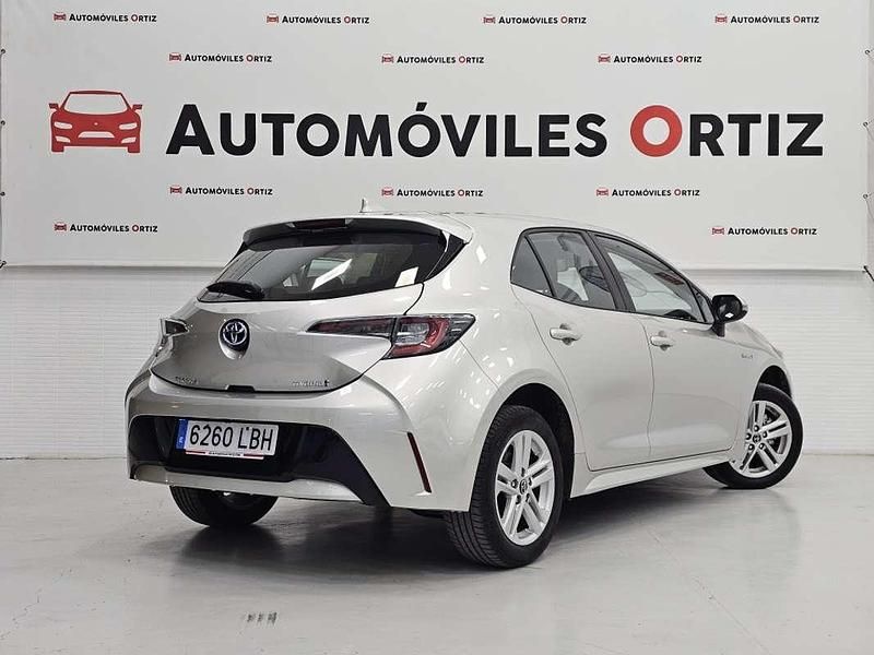 Usado Toyota Corolla Active 122 CV (89 kW) 2019 Gris Utilitario