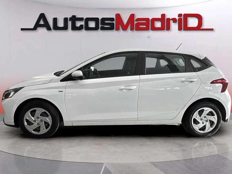 Usado Hyundai i20 101 CV (74 kW) 2021 Blanco Utilitario