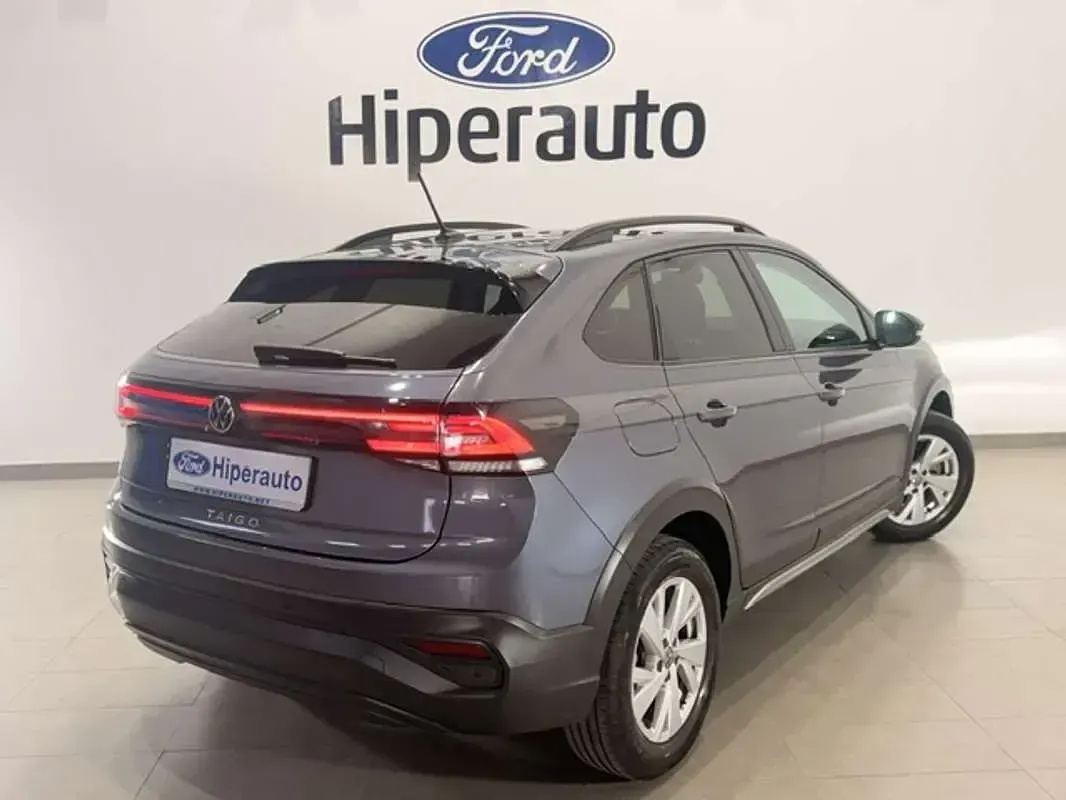 Usado VW Taigo Life 110 CV (80 kW) 2023 Gris SUV