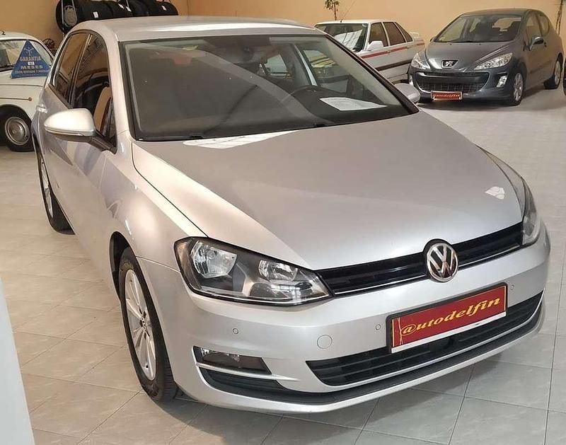 Gris Usado 2015 VW Golf VII Advance Utilitario | 12.500 € (Super precio) - Imagen 1/4