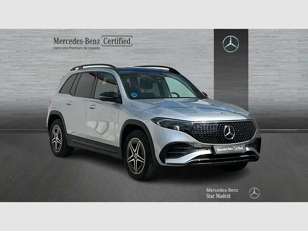 Usado Mercedes EQB300 167 kW (228 CV) 2025 Plateado SUV