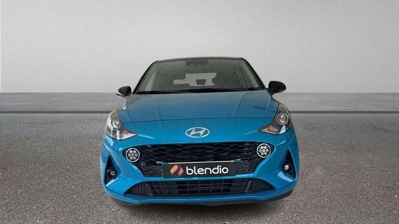 Usado Hyundai i10 67 CV (49 kW) 2022 Azul Utilitario