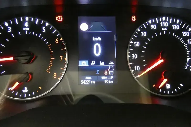 Usado Renault Captur Intens 100 CV (73 kW) 2020 Blanco albatros tech SUV