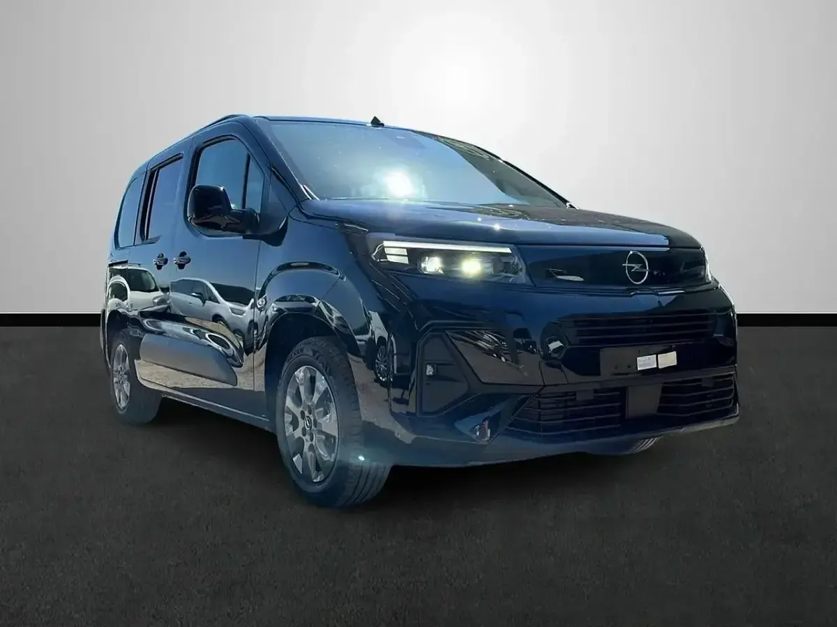Usado Opel Combo S 100 CV (73 kW) 2024 Negro Monovolumen
