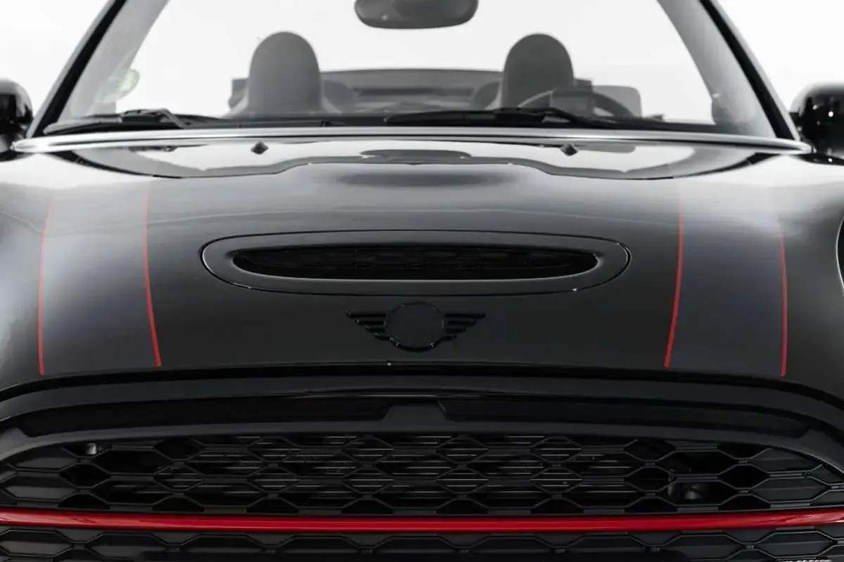 Usado Mini John Cooper Works Cabriolet 231 CV (169 kW) 2024 Negro Descapotable