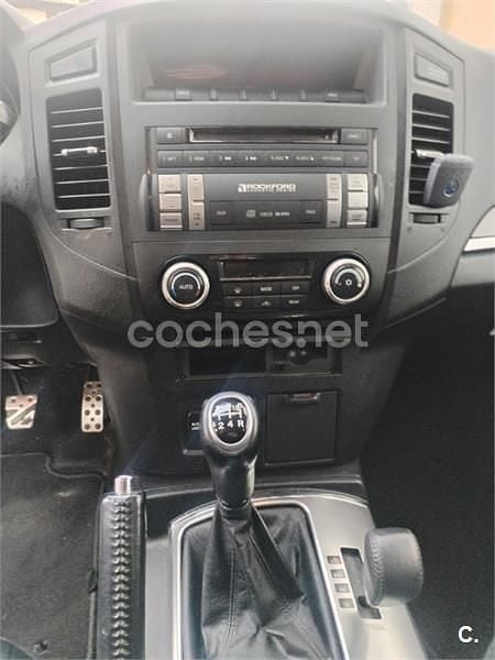 Usado Mitsubishi Montero 170 CV (125 kW) 2008 Beige SUV