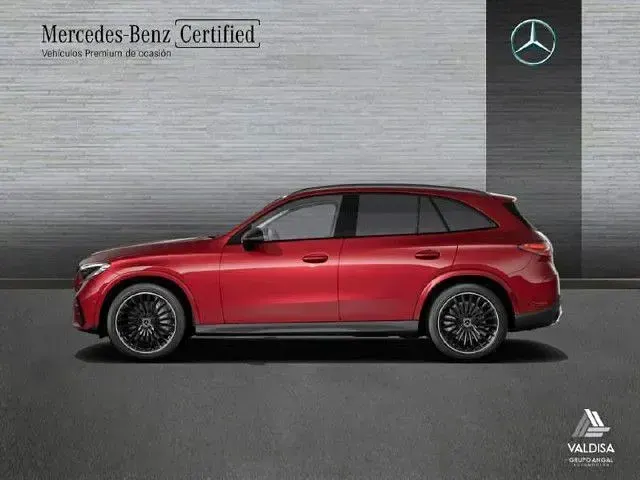 Usado Mercedes GLC200 204 CV (150 kW) 2025 Manufaktur rojo patagonia SUV