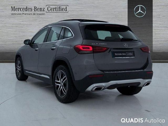 Usado Mercedes GLA200 Progressive 150 CV (110 kW) 2022 Gris montaña SUV
