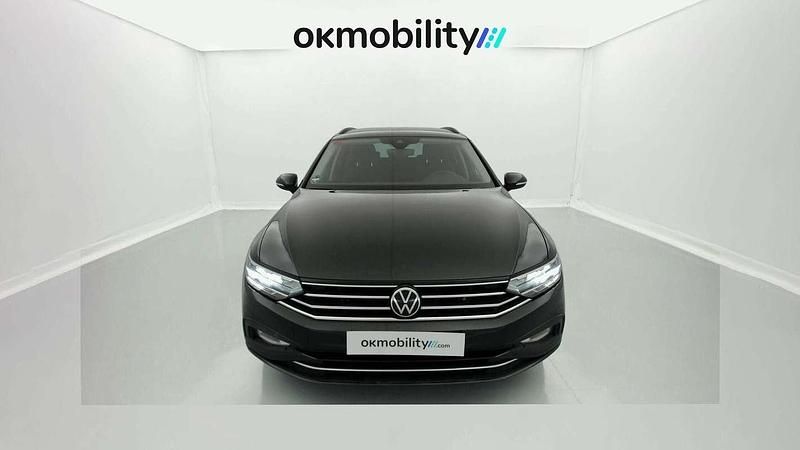 Usado VW Passat Executive 150 CV (110 kW) 2021 Negro Berlina