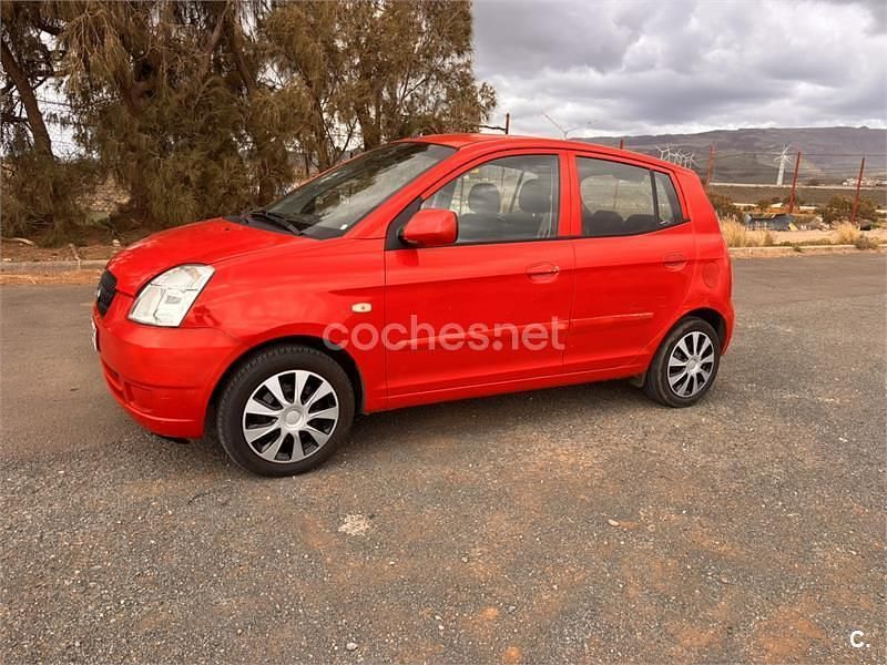 Usado Kia Picanto LX 65 CV (47 kW) 2006 Rojo Utilitario