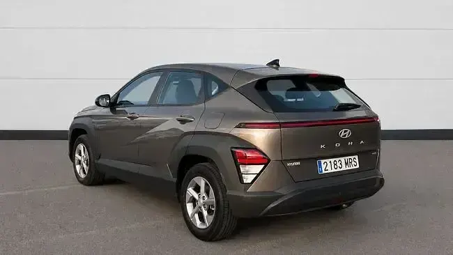 Usado Hyundai Kona 141 CV (103 kW) 2024 Gris / plata SUV