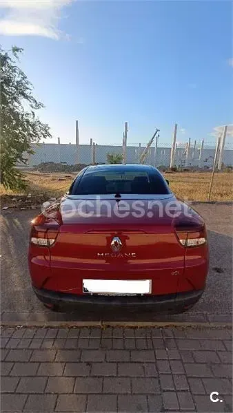 Usado Renault Mégane Cabriolet Dynamique 110 CV (80 kW) 2011 Granate Descapotable