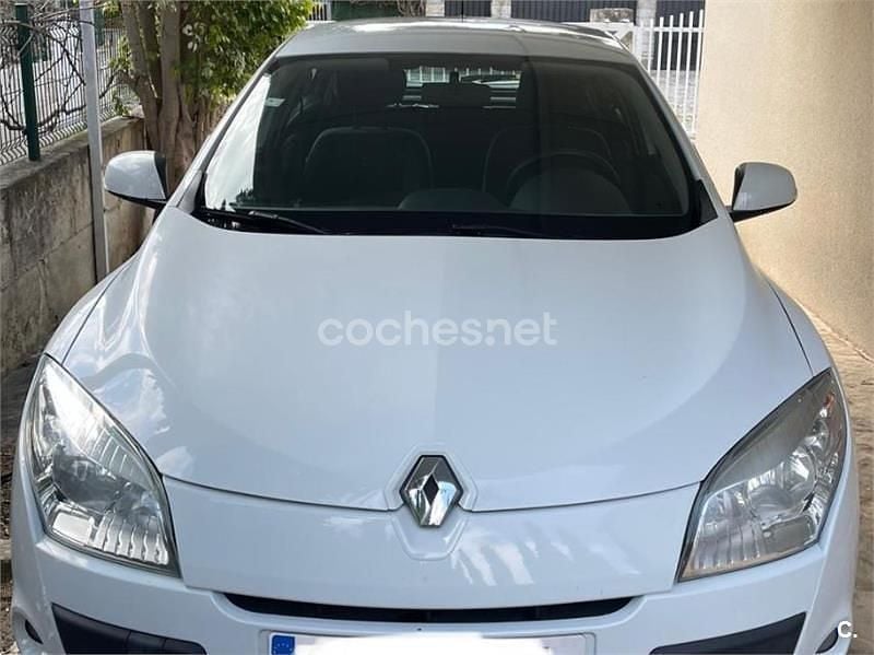 Usado Renault Mégane 85 CV (62 kW) 2010 Blanco Berlina