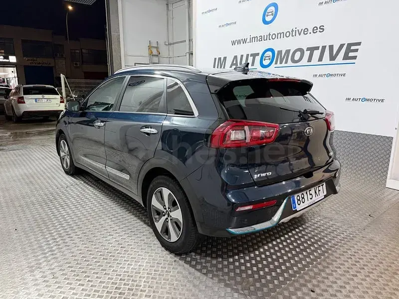 Usado Kia Niro 141 CV (103 kW) 2018 Azul SUV
