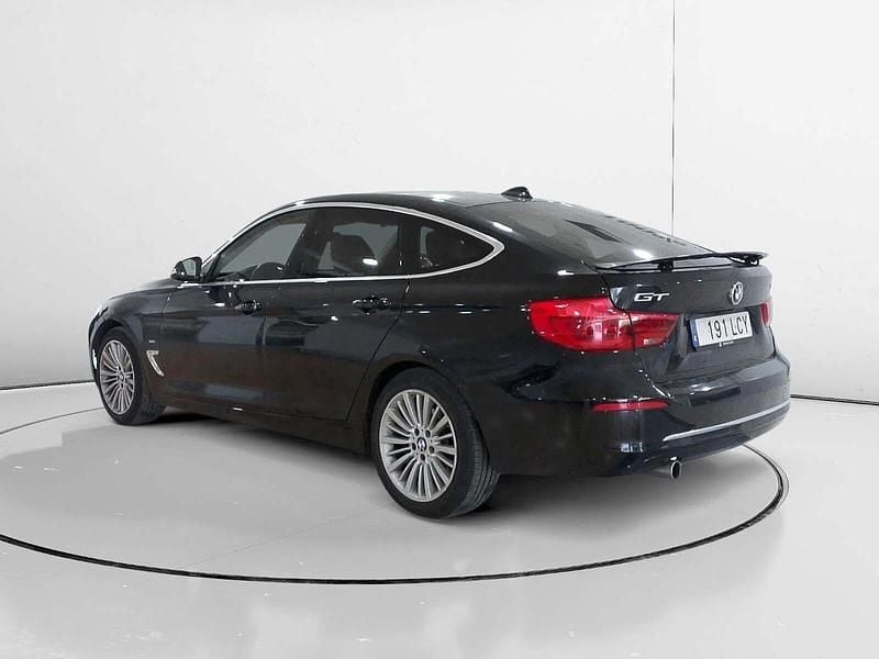 Usado BMW 318 Gran Turismo Executive 150 CV (110 kW) 2019 Negro Berlina