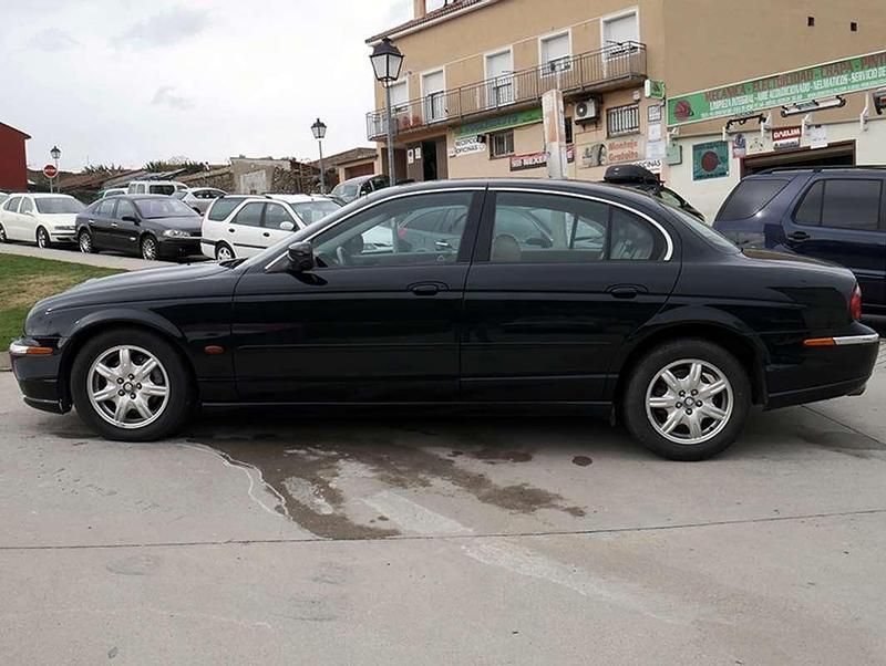 Usado Jaguar S-Type S 240 CV (176 kW) 2000 Verde Berlina