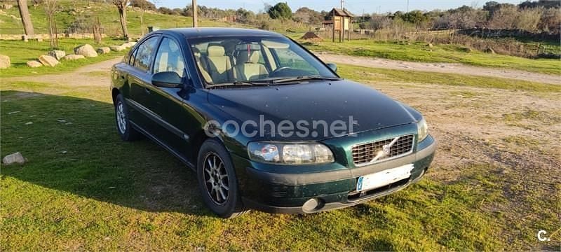 Usado Volvo S60 163 CV (119 kW) 2002 Verde Berlina