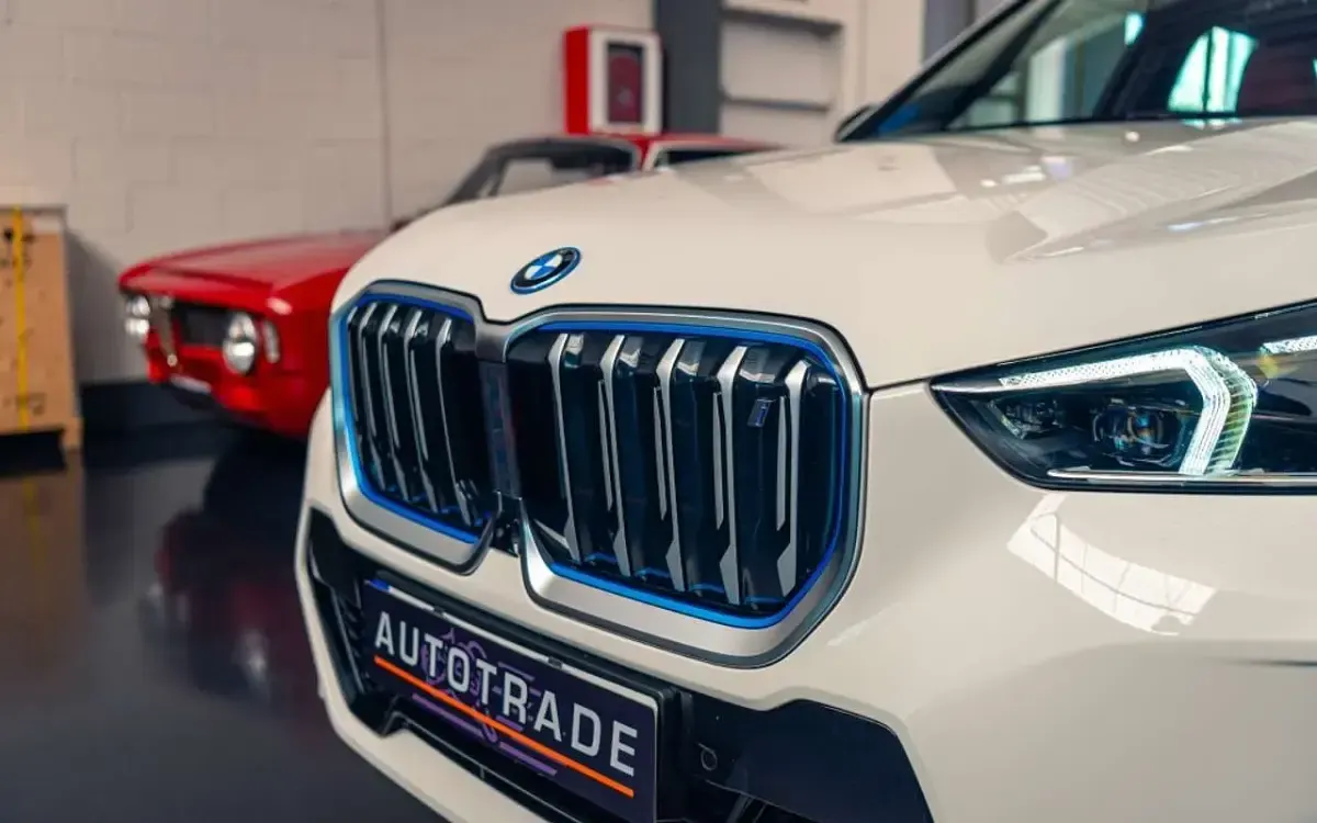 Usado BMW iX1 Comfort Edition 230 kW (313 CV) 2023 Blanco SUV